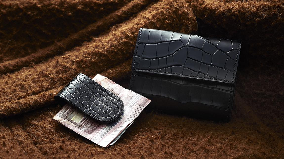 カミーユフォルネ クロコダイル マネークリップ ネイビー ワニ革