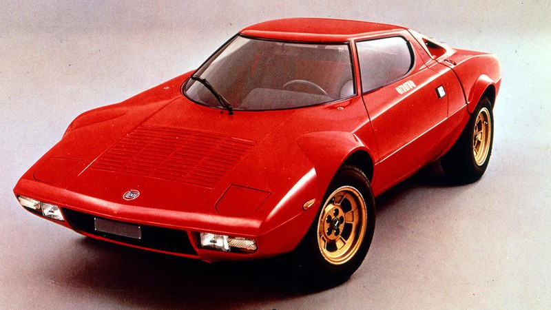 ベルトーネが生み出した「奇妙だけれどワクワクする」究極の一台