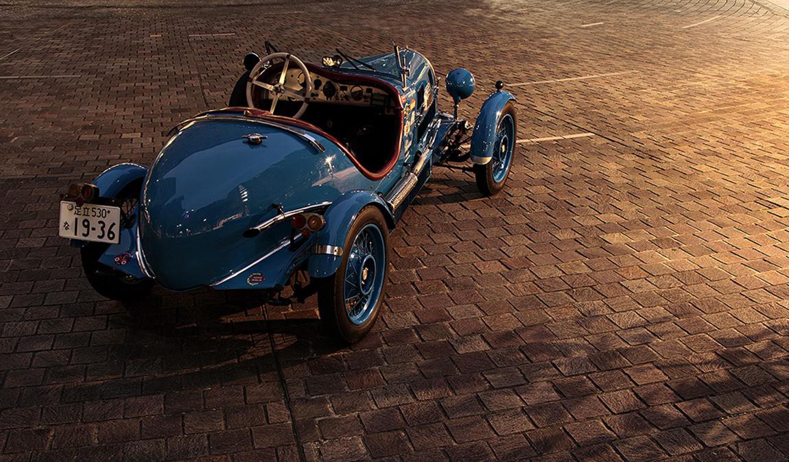 美品★レトロ　クラッシックカー クラシックカーは、自然な光を意識することでさらに美しくなります