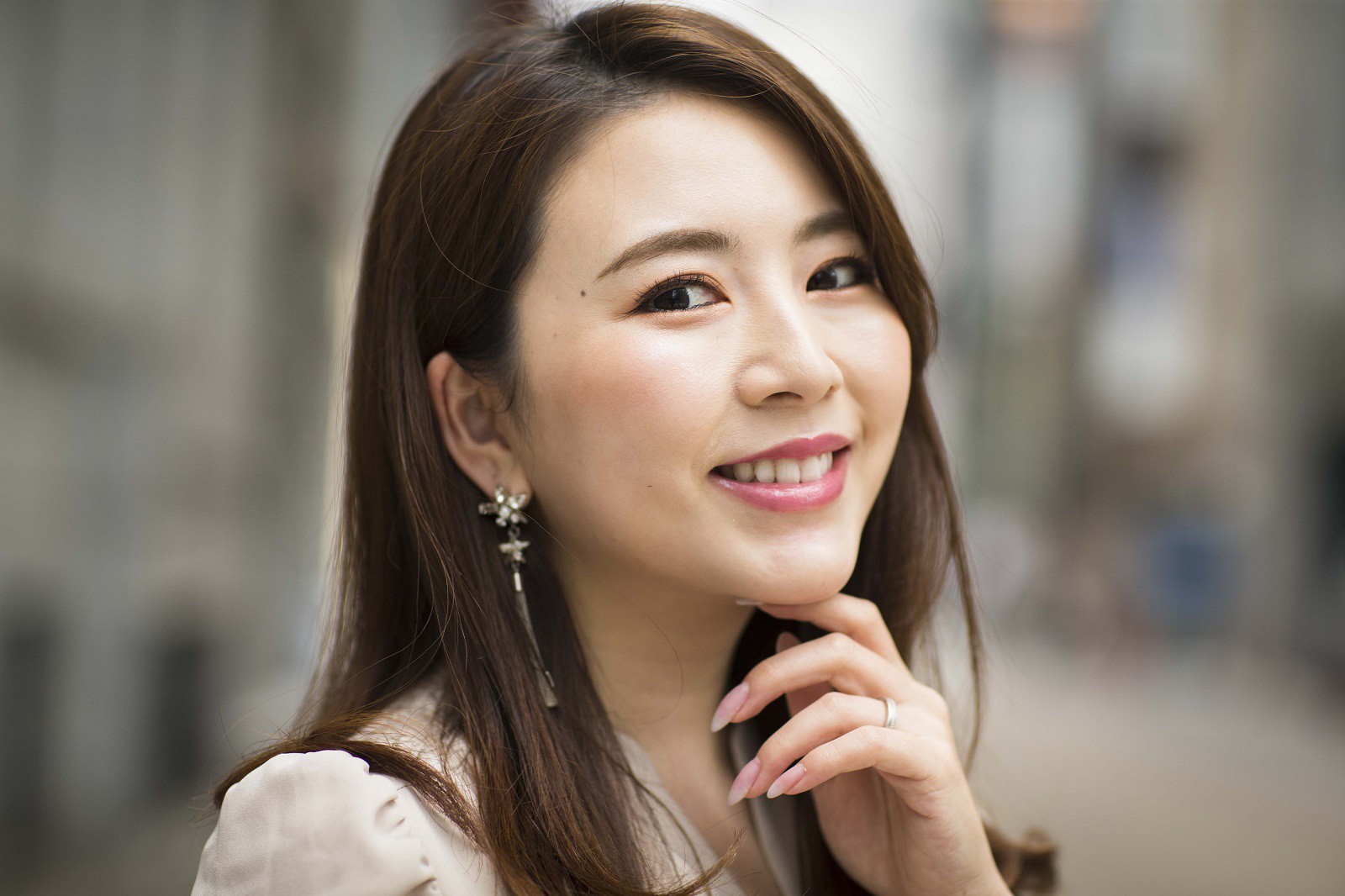 婦人　美人 銀座美人スナップ2019 「令和も変わらず、銀座は素敵な女性の街なんです」vol.1 | 著名人 | LEON レオン オフィシャルWebサイト