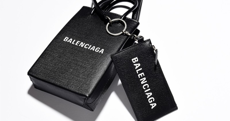 【新品】バレンシアガ ネックウォレット ブラック型押しバレンシアガブラックレザー財布