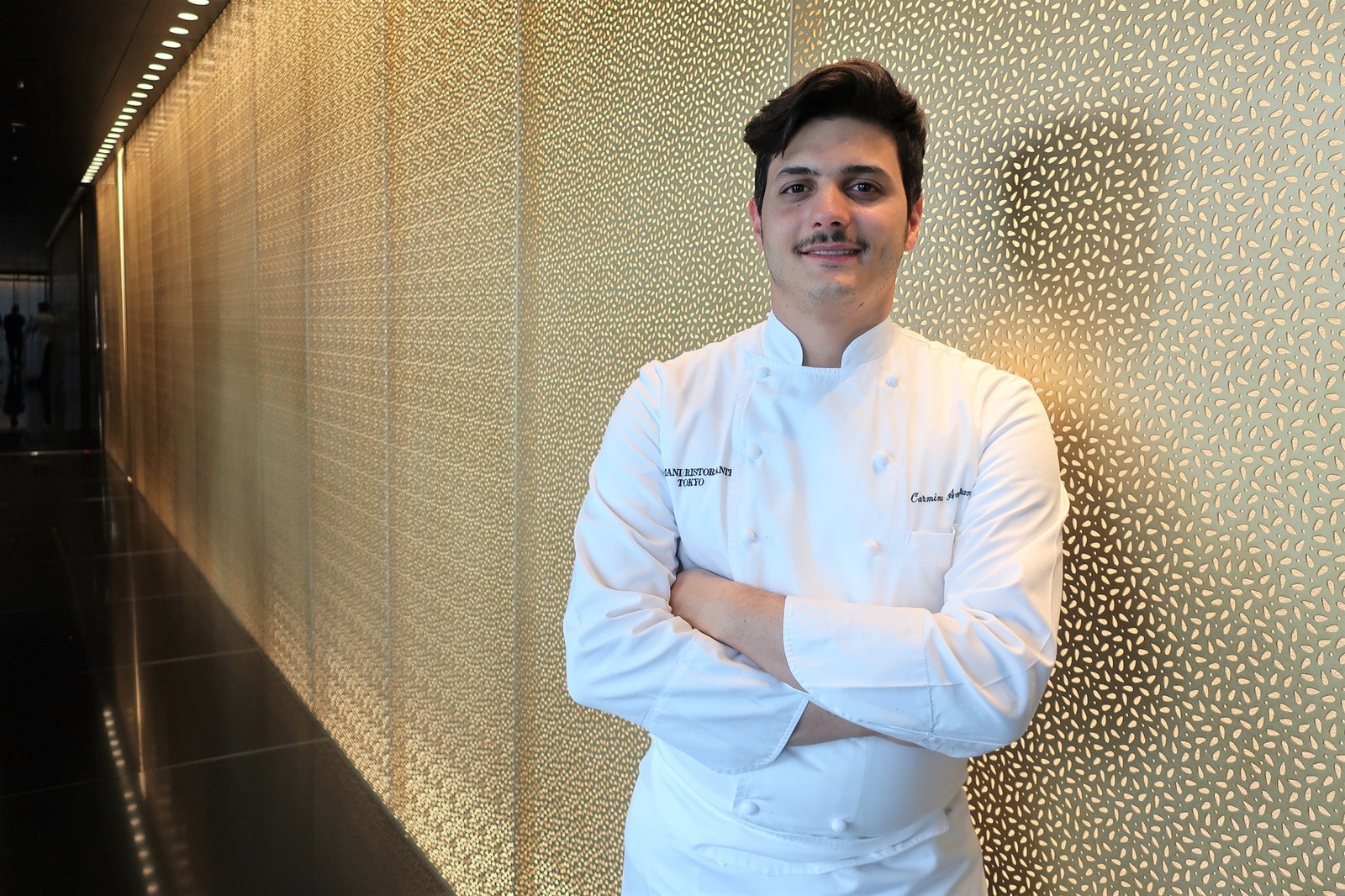 29歳でアルマーニの厨房を任された天才シェフは、日本のイタリア料理に