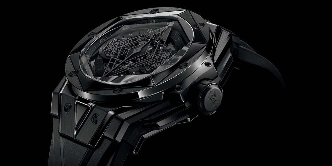 希少 ルイヴィトン　時計　オールブラック ルイヴィトン LOUIS VUITTON タンブール オールブラック テーブル