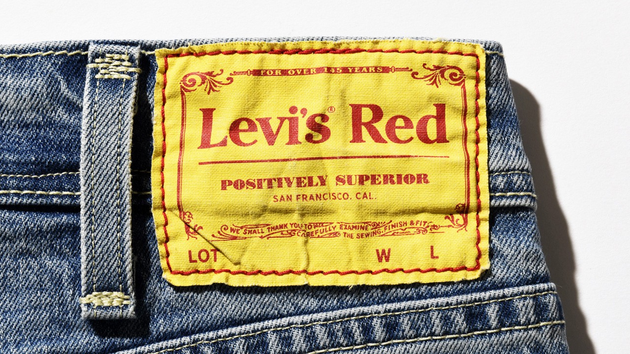 デニムの最高峰！ あの名作「リーバイス® レッド」がついに復活