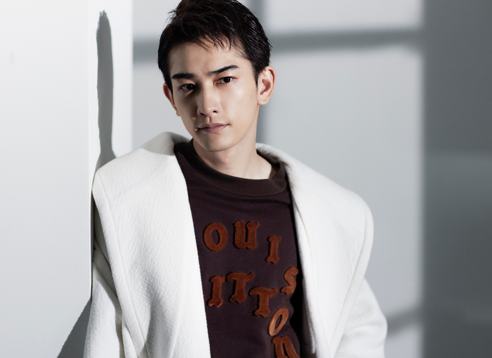 町田啓太が着る、秋のイロオトコなスタイル PART01 | メンズファッション | LEON レオン オフィシャルWebサイト