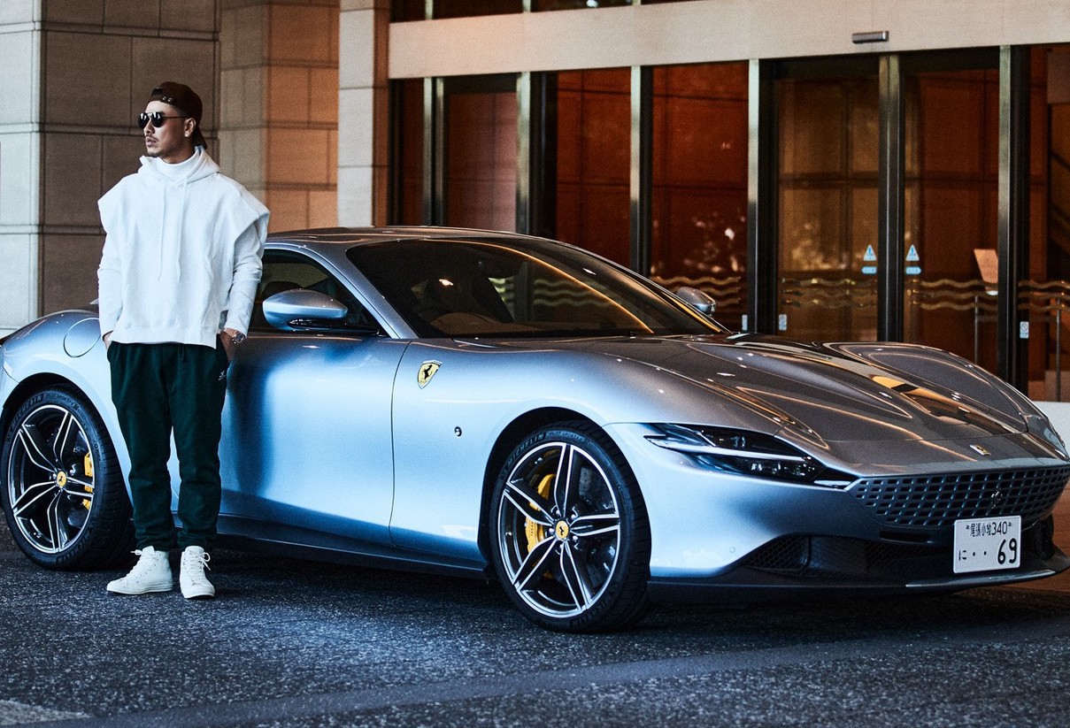 ランボルギーニ、自身の愛車も総出演。AK-69が鈴鹿サーキットで仕掛け