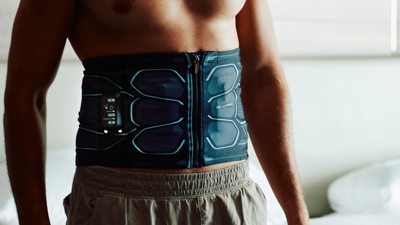 ながら”で体を引き締める！ お手軽エクササイズギア4選