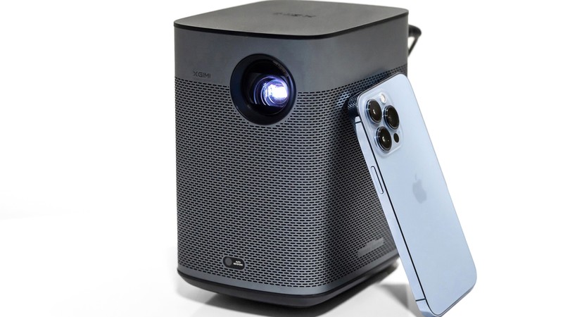 夏の夜が燃え上がる♡ プロジェクターの季節がやってきた