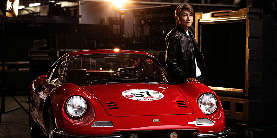 お客　車好き様 祝スーパーGTチャンピオン！ 58歳で今なおギンギラギンな近藤真彦さん