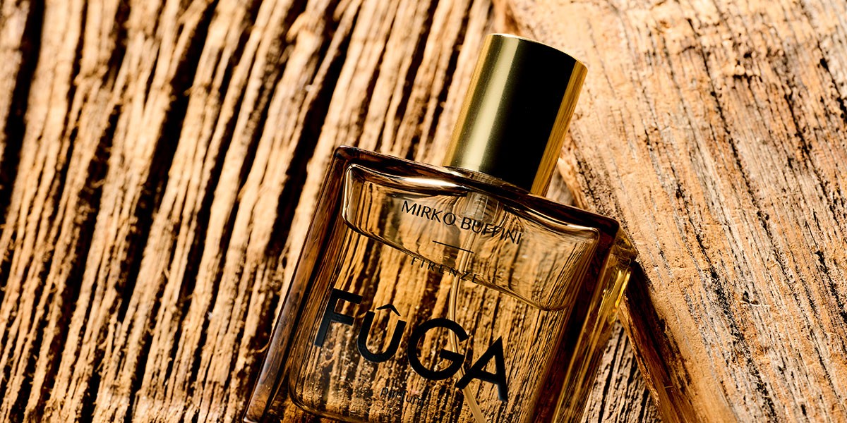 香水まとめ2 モテる香水2】ニットとメガネが似合うオヤジに、イタリア発の優しい