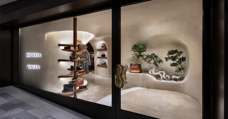 BOTTEGA_VENETA_AZABUDAI_HILLS-