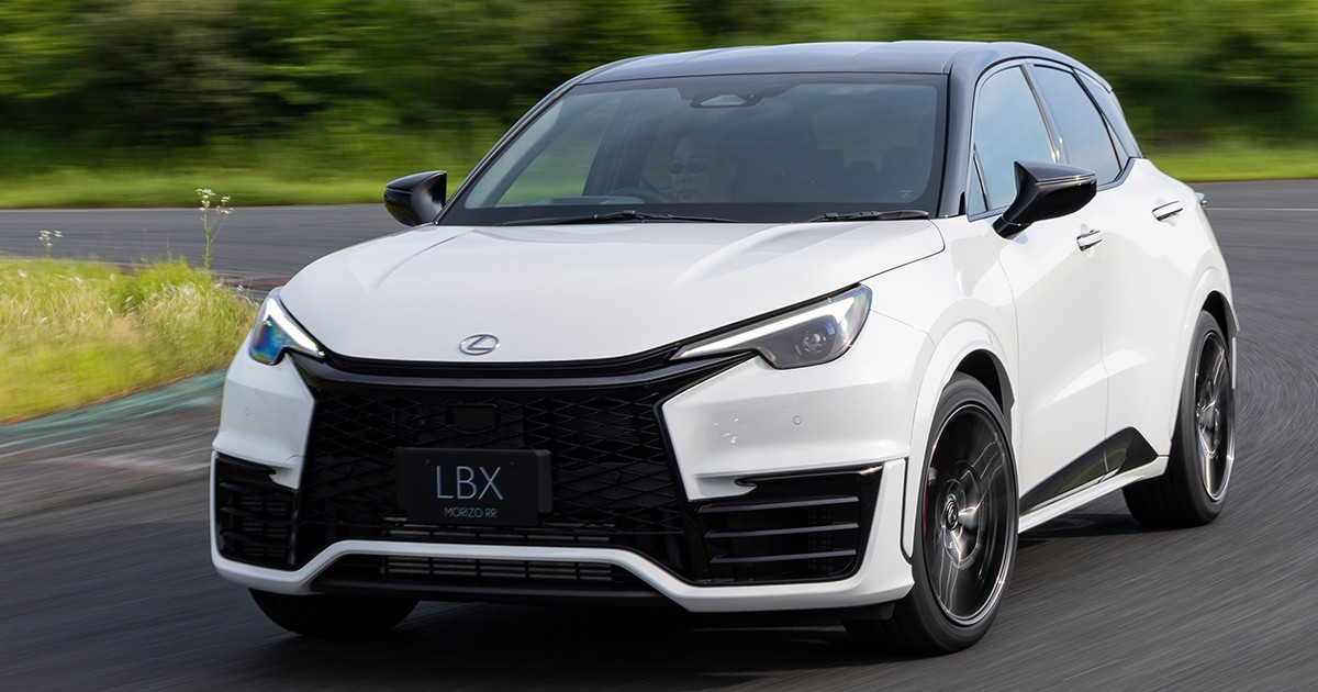 試乗リポート】レクサス最小で初のMTモデル「LBX MORIZO RR」はGR