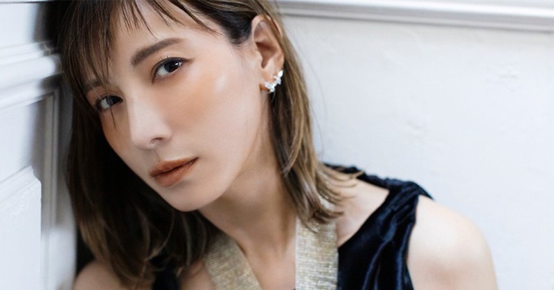 加藤あい　等身大パネル　良品 Amazon.co.jp: 加藤あい 水着ポスター 女優・歌手・アイドル画像180