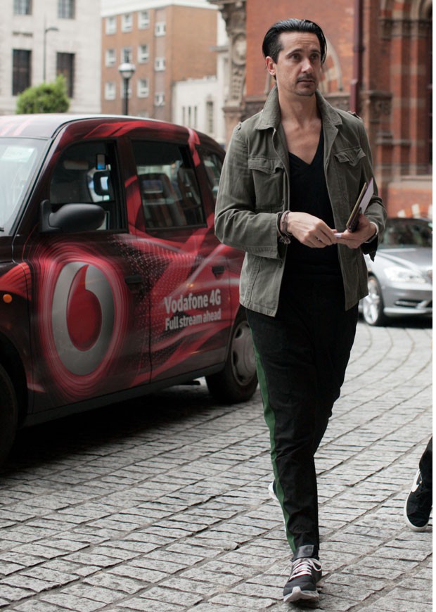 イタリア メンズファッション スナップ コーディネート イケオジ ちょい悪おやじ LEON 