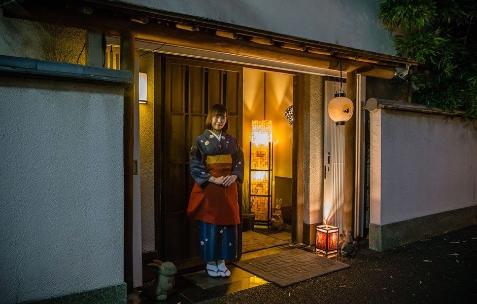 運が良ければ、可愛い店員さんがお出迎えに出てきてくれるかも?