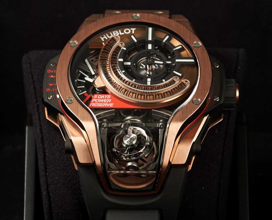自動巻き、18Kキングゴールドケース（49mm）、ラバーストラップ。世界限定20本。9月発売予定。2228万円（予価）［動画はチタンケースで1783万円（予価）］※写真、動画から仕様変更予定あり／ウブロ