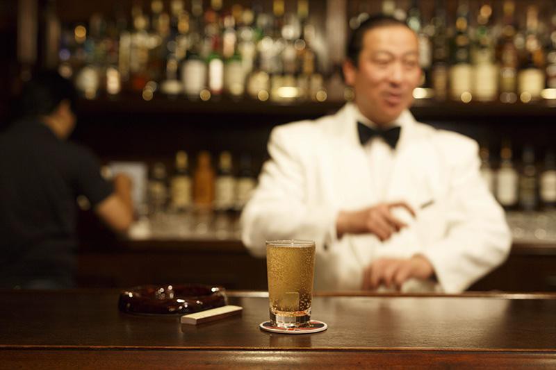 中島らも、山田風太郎……命を削って酒を愛した伝説の作家たち | 著名人 | LEON レオン オフィシャルWebサイト