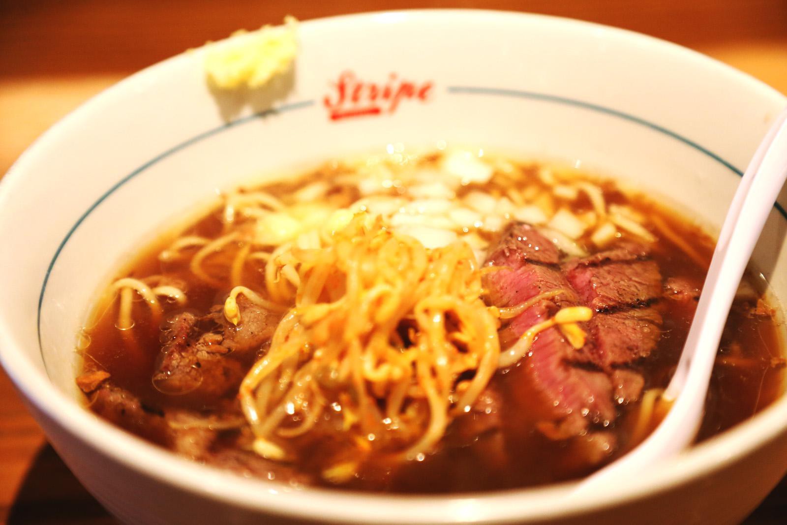 ストライプヌードルズ（Stripe Noodles）ステーキラーメン