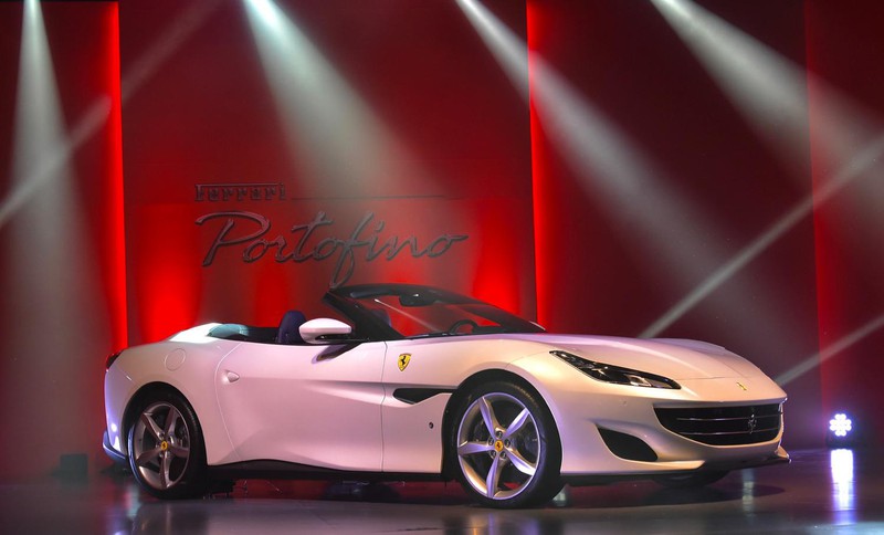 「カリフォルニアT」と同様、リトラクタブル・ハードトップ(RHT)が採用されたボディ