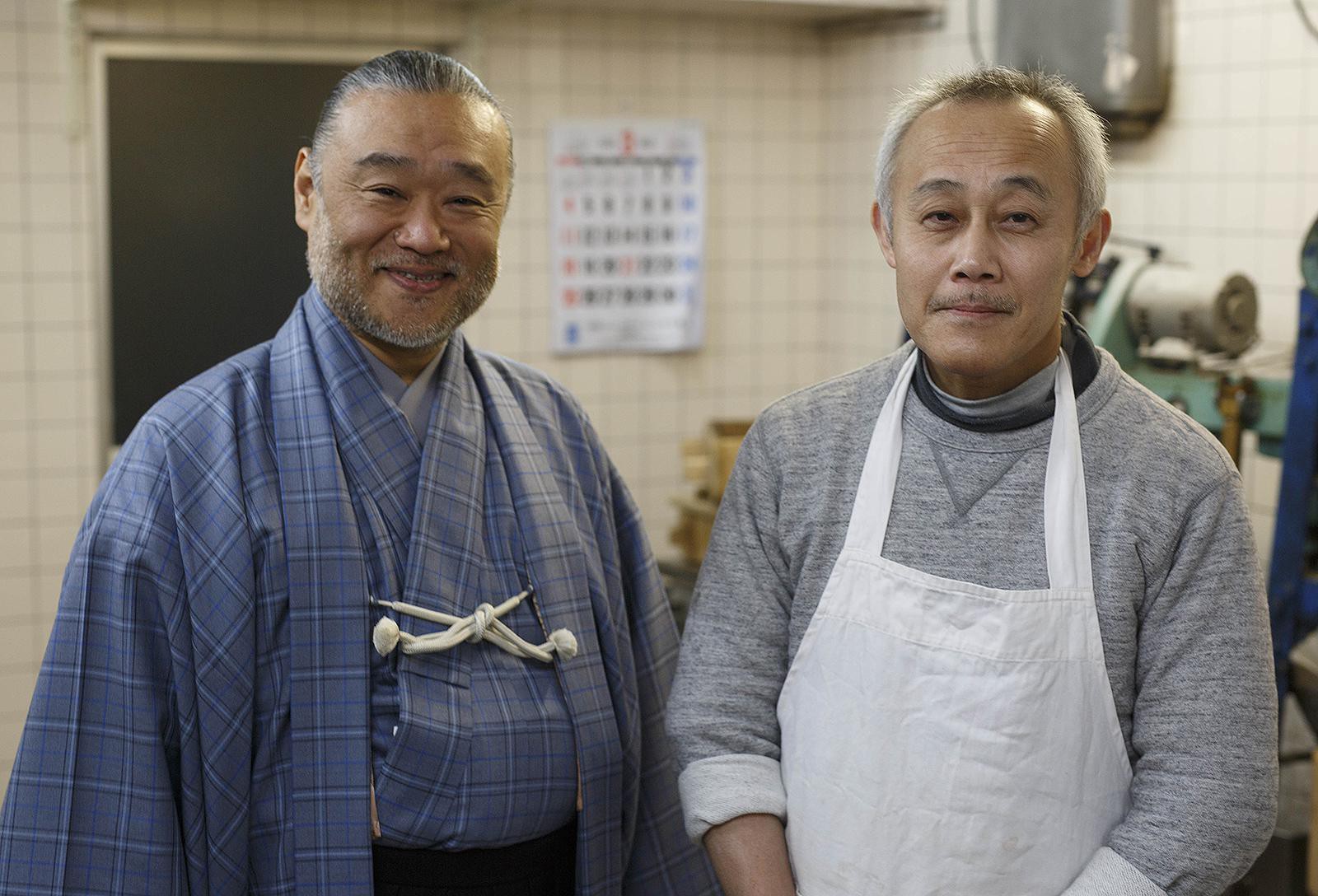 5代目ご主人と友吉鶴心さん。