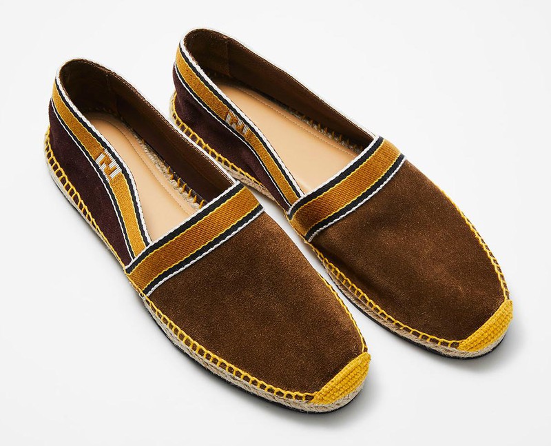 シューズ6万8000円/フェンディ(フェンディ ジャパン)