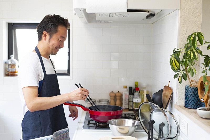 「塩さえあれば、たいていの料理は作れるんだと、お弁当を始めて2ヶ月目くらいで気付きました。レシピを見ないで自由に作れるようになって、だいぶ楽になりました」と率さん。