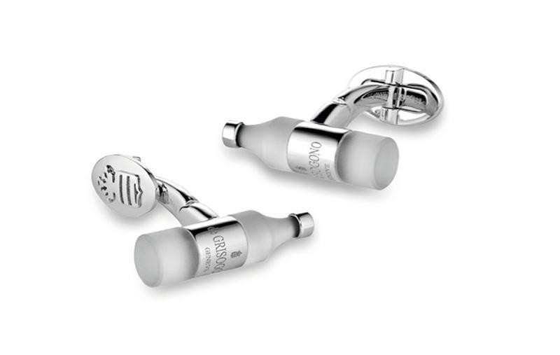 素材はロッククリスタル+18Kホワイトゴールド。67万円/ドゥ グリソゴノ(ムラキ)