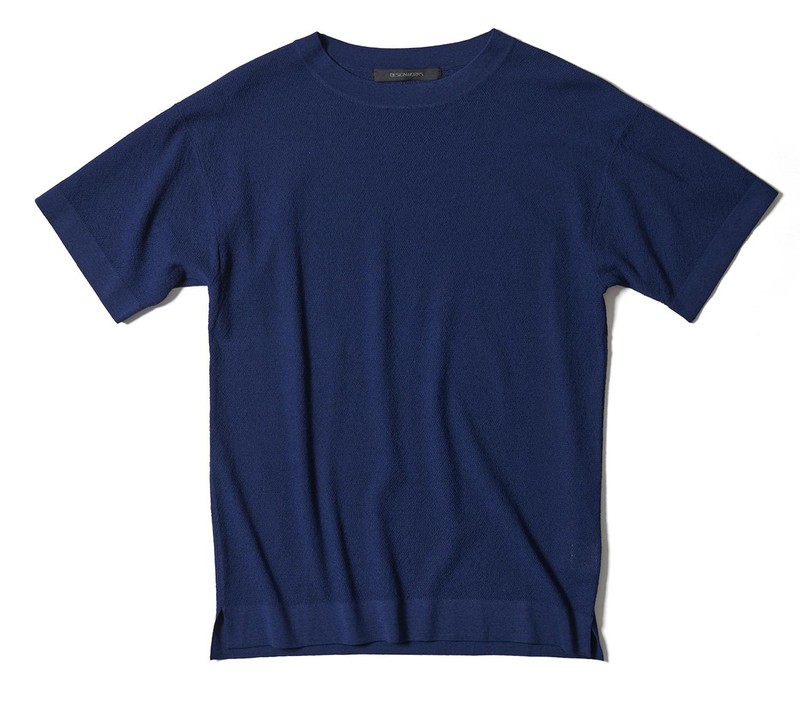 ネイビーニットTシャツ2万1000円/デザインワークス(デザインワークス ドゥ・コート銀座店)