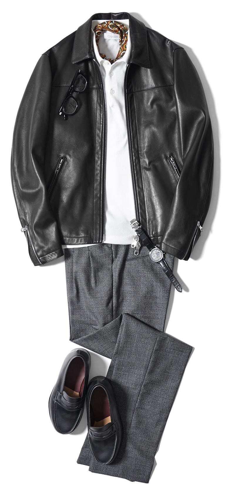 レザージャケット13万8000円／チンクワンタ（エディットアンドコー）、ポロシャツ4万1000円／クルチアーニ（クルチアーニ 銀座店）、パンツ3万1000円／タリアトーレ（トレメッツォ）、スカーフ1万4000円／ステファノ ビジ（バインド ピーアール）、眼鏡3万5000円／ネイティブサンズ（ザライト）、時計103万円／ゼニス（ゼニス）、靴11万円／ジェイエムウエストン（ジェイエムウエストン 青山店）