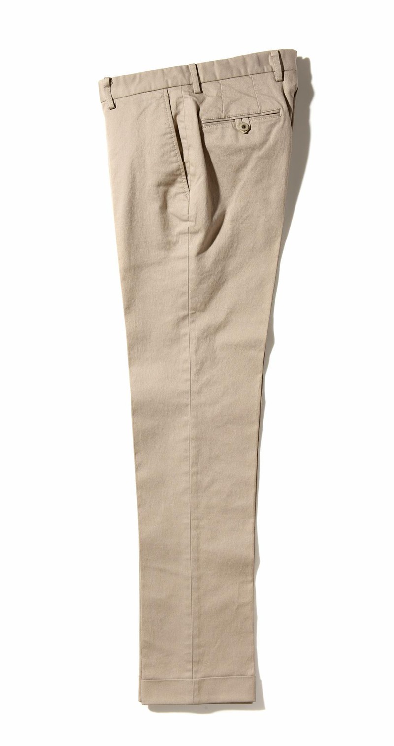 パンツ2万6000円/ポール・スチュアート(SANYO SHOKAI)