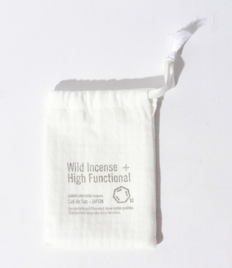 BEAMSのおしゃれスタッフさんの中でも大人気というCul de Sac-JapanのHIBAサシェ消臭剤(1,728円)。