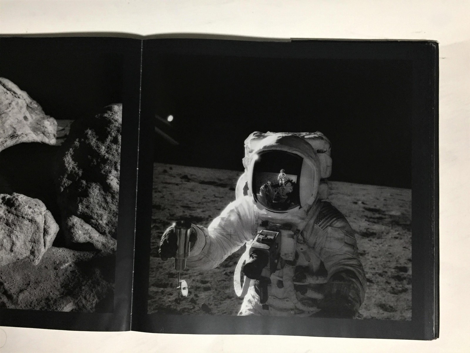 人類の月面着陸を信じなかった20％のアメリカ人を驚かせた写真集 