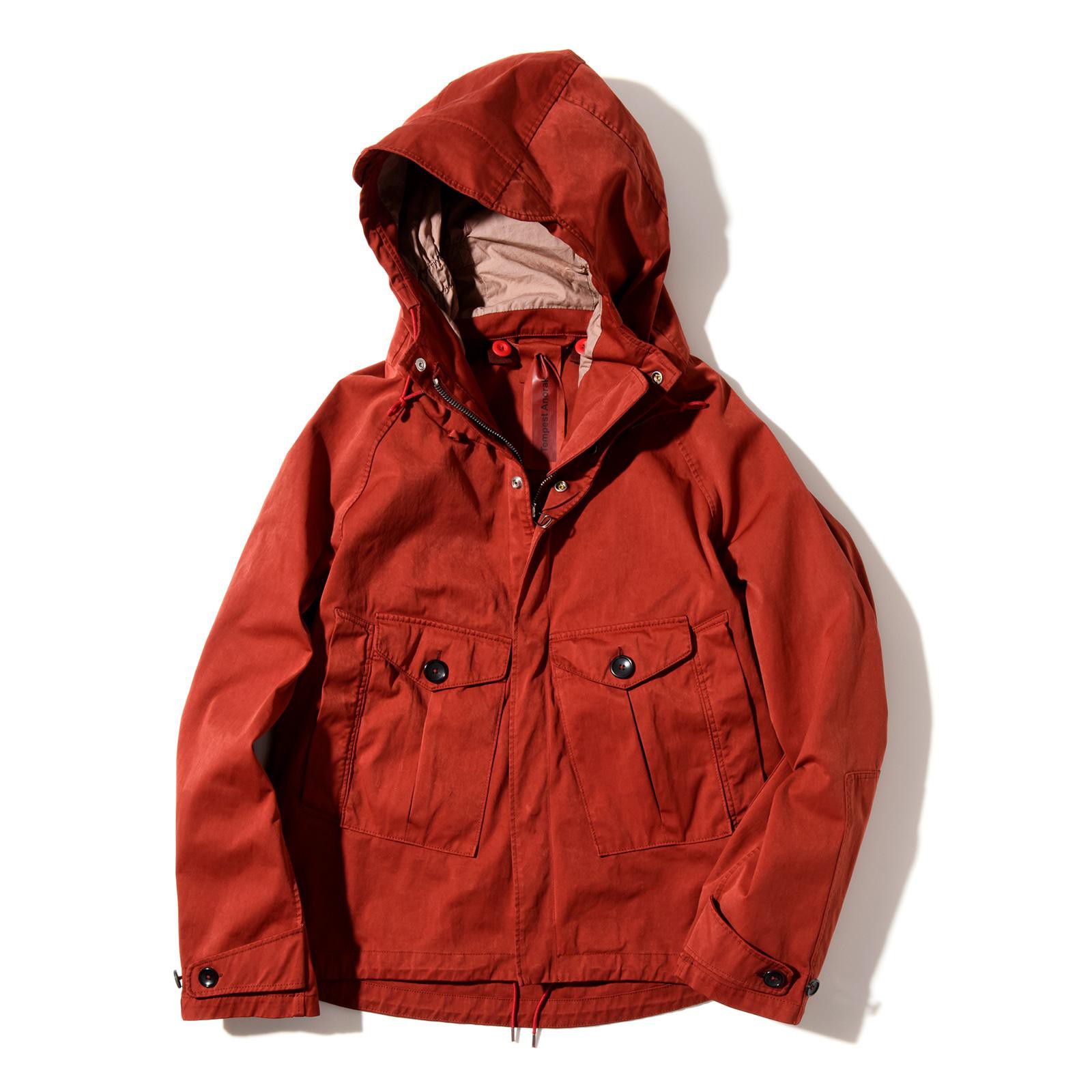 マウンテンパーカ15万5000円/テン シー(●●●●)