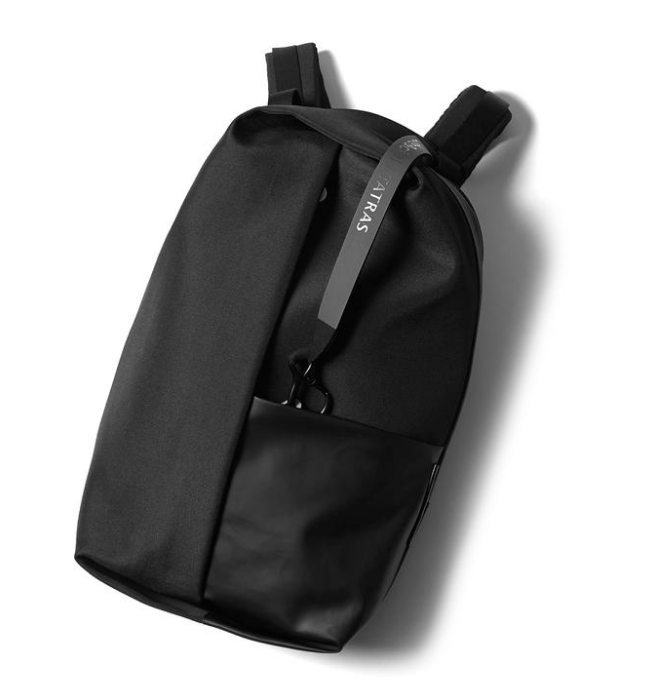 W33×H44cm×D15㎝。 4万8000円/タトラス×コート エ シエル(タトラス ジャパン)