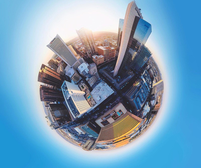 360度カメラで撮影できる全天球画像。空間を丸ごと一枚の画像として捉える。