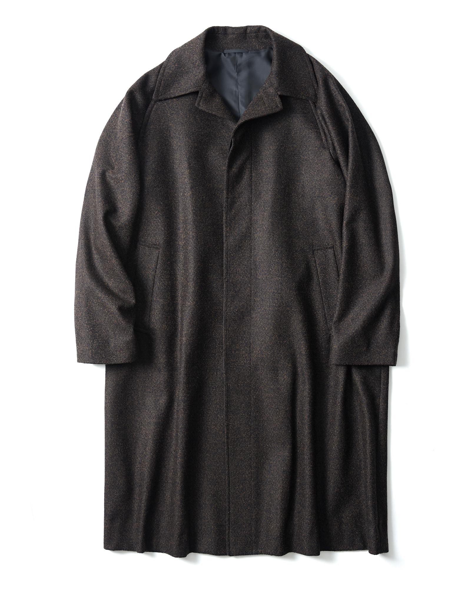 グレーコート18万円/エリコ フォルミコラ(ユナイテッドアローズ 六本木ヒルズ店)