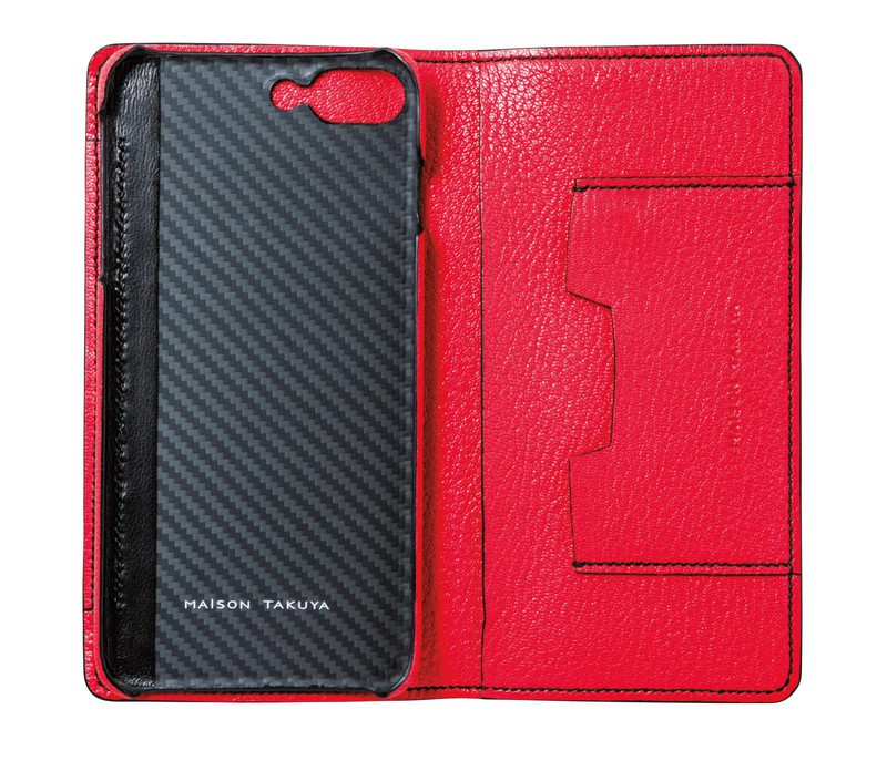 （8Plus対応）H16×W8.5×D1.5㎝。14万5000円／メゾンタクヤ（ファーレ）