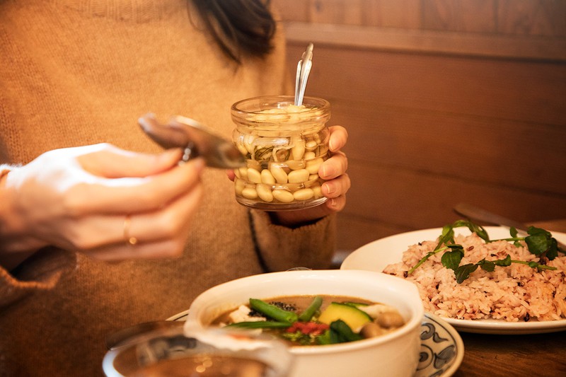 薬膳カレー じねんじょ 谷中店 酢大豆