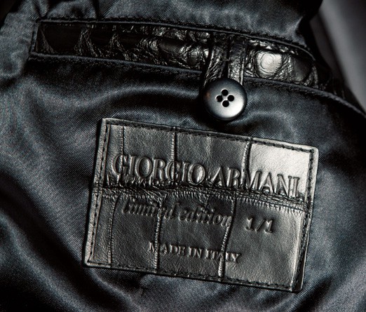 注目】 「ジョルジオ アルマーニ」の2000万円超え! クロコジャケット