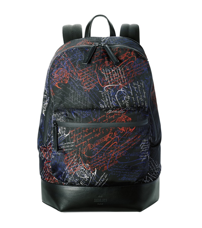 W33×H45×D17㎝。30万4000円/ベルルッティ(ベルルッティ・インフォメーション・デスク)