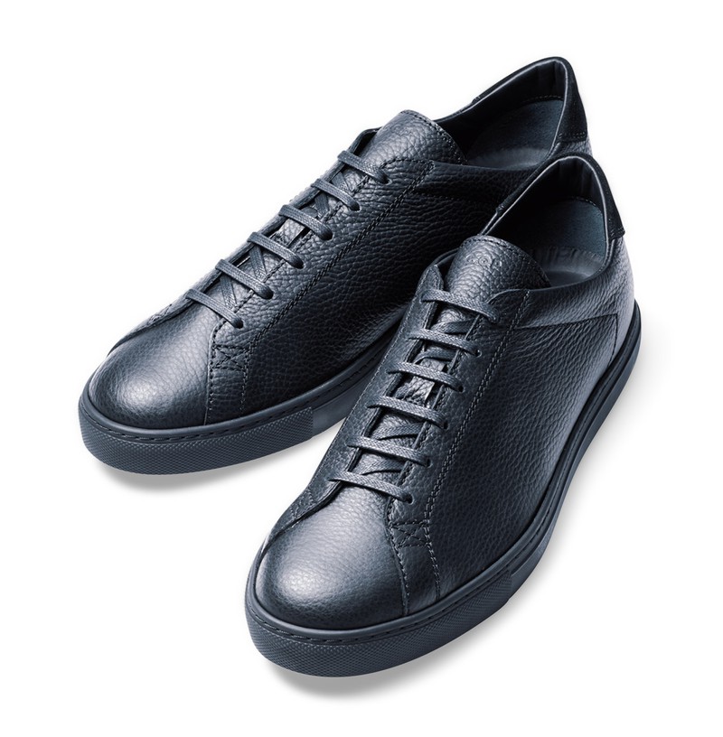 靴3万9000円/C.QP(アイネックス)