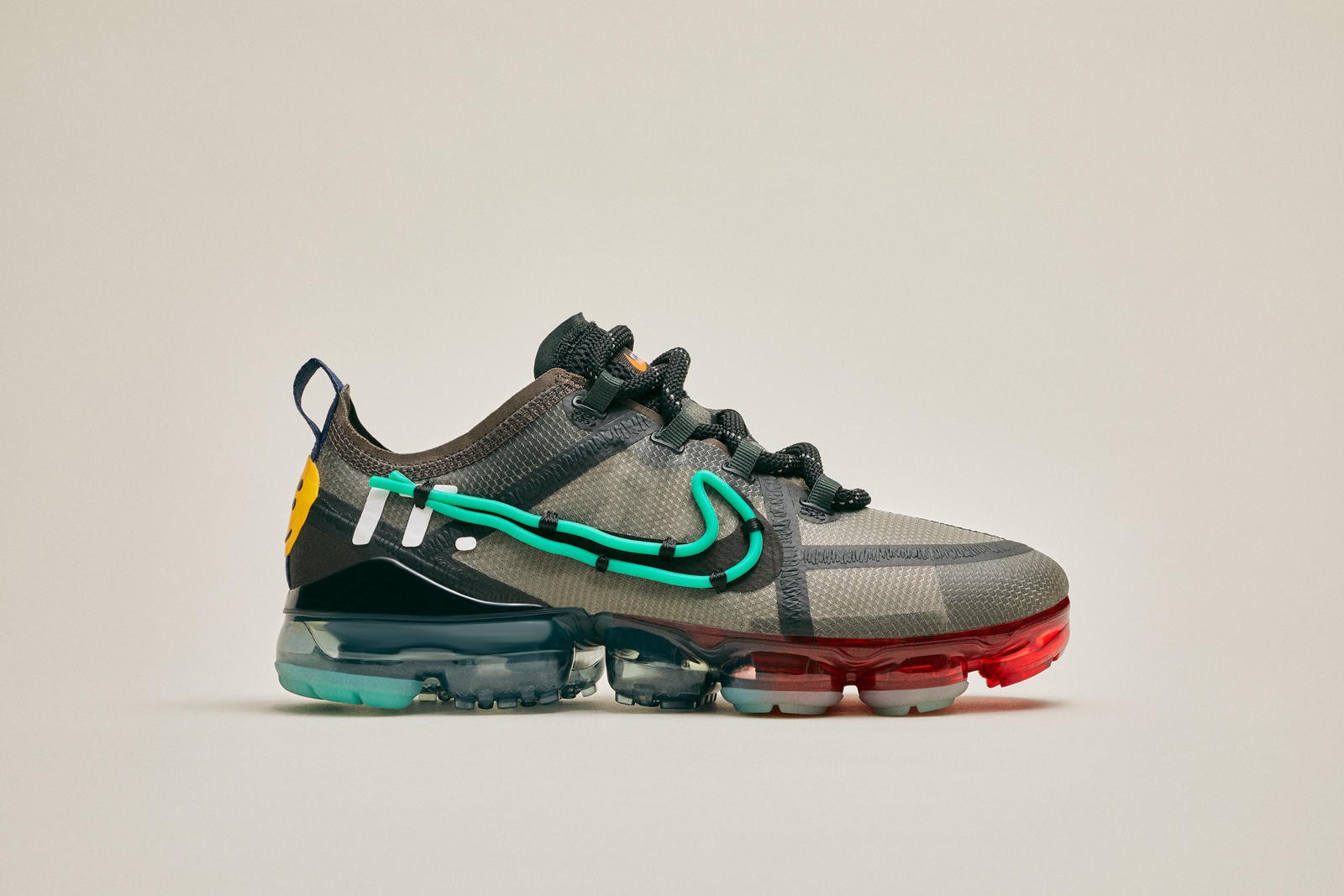 スニーカー ナイキ ✕ CPFM エア ヴェイパーマックス 2019 2万5000円/ナイキ(NIKE カスタマーサービス)