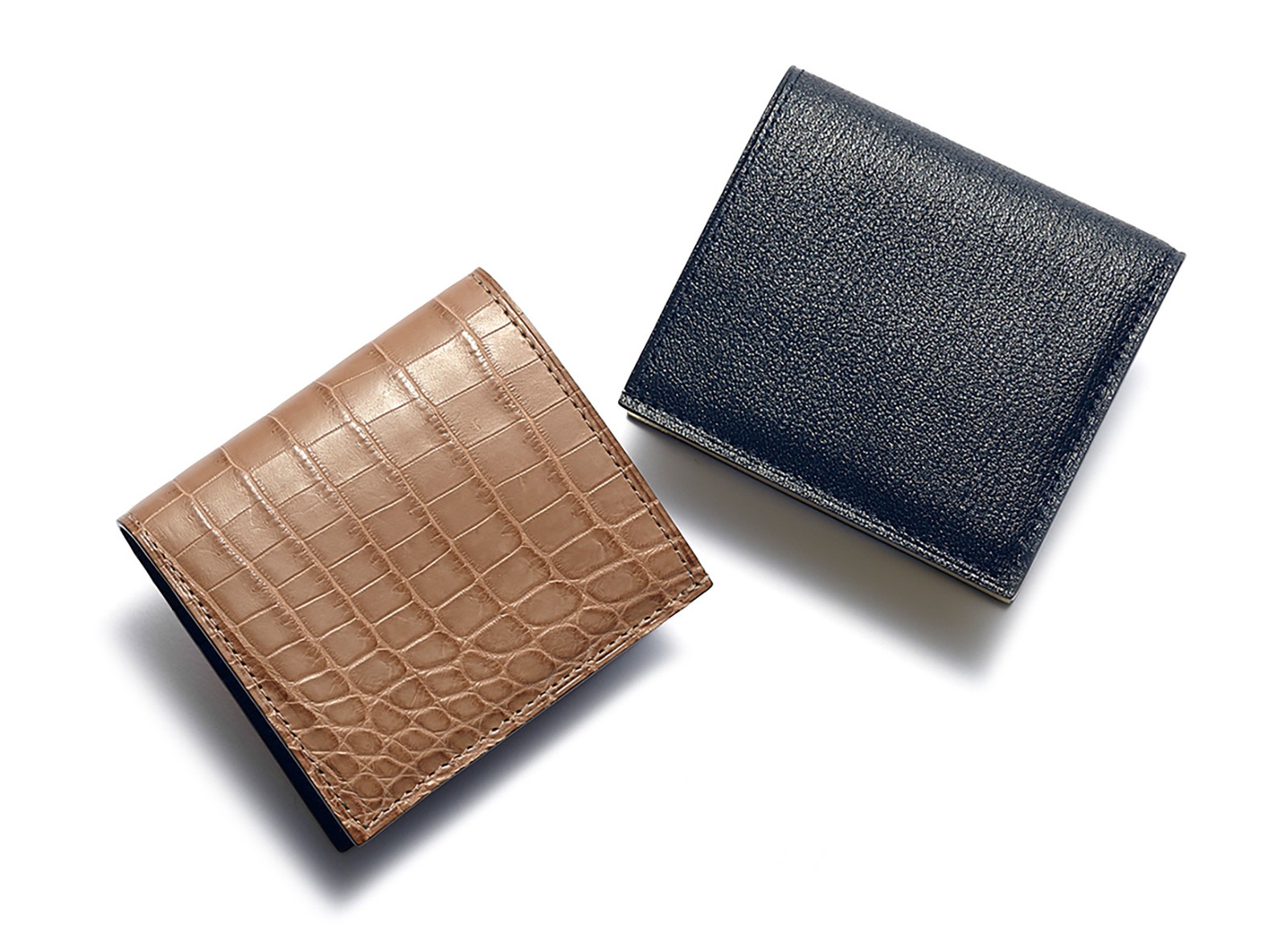 財布(左より)6万8000円、2万5000円/ともにラルコバレーノ(エンメ)