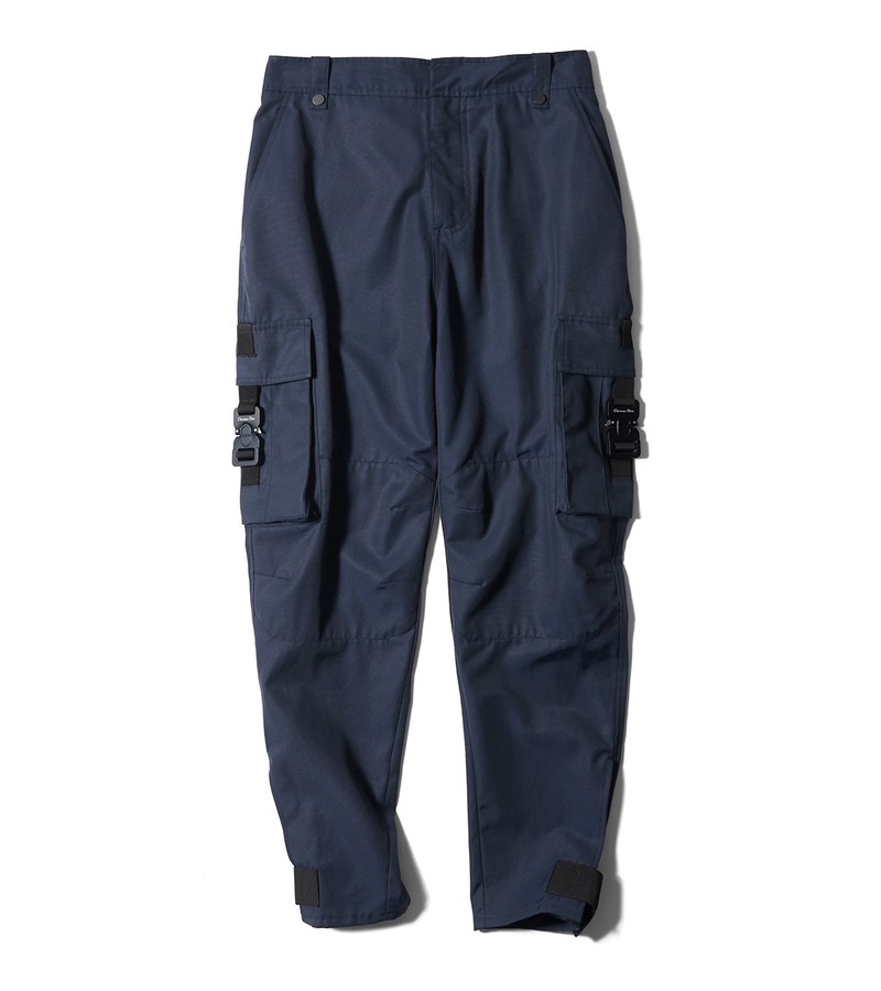 パンツ12万5000円/ディオール(クリスチャン ディオール)