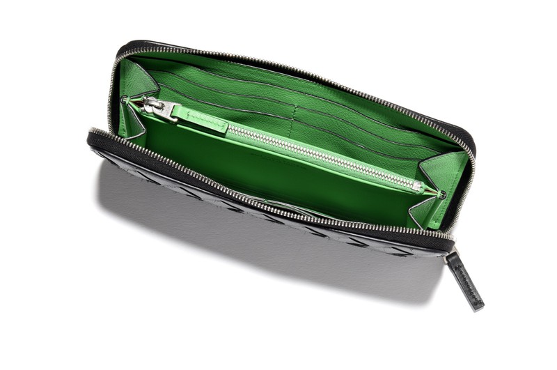 9万円/ボッテガ・ヴェネタ(ボッテガ・ヴェネタ ジャパン)