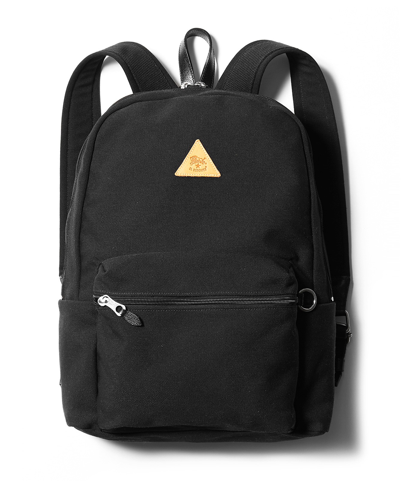 リュック W31×H41×D12cm。4万9000円/イル ビゾンテ(ルック DC事業部)