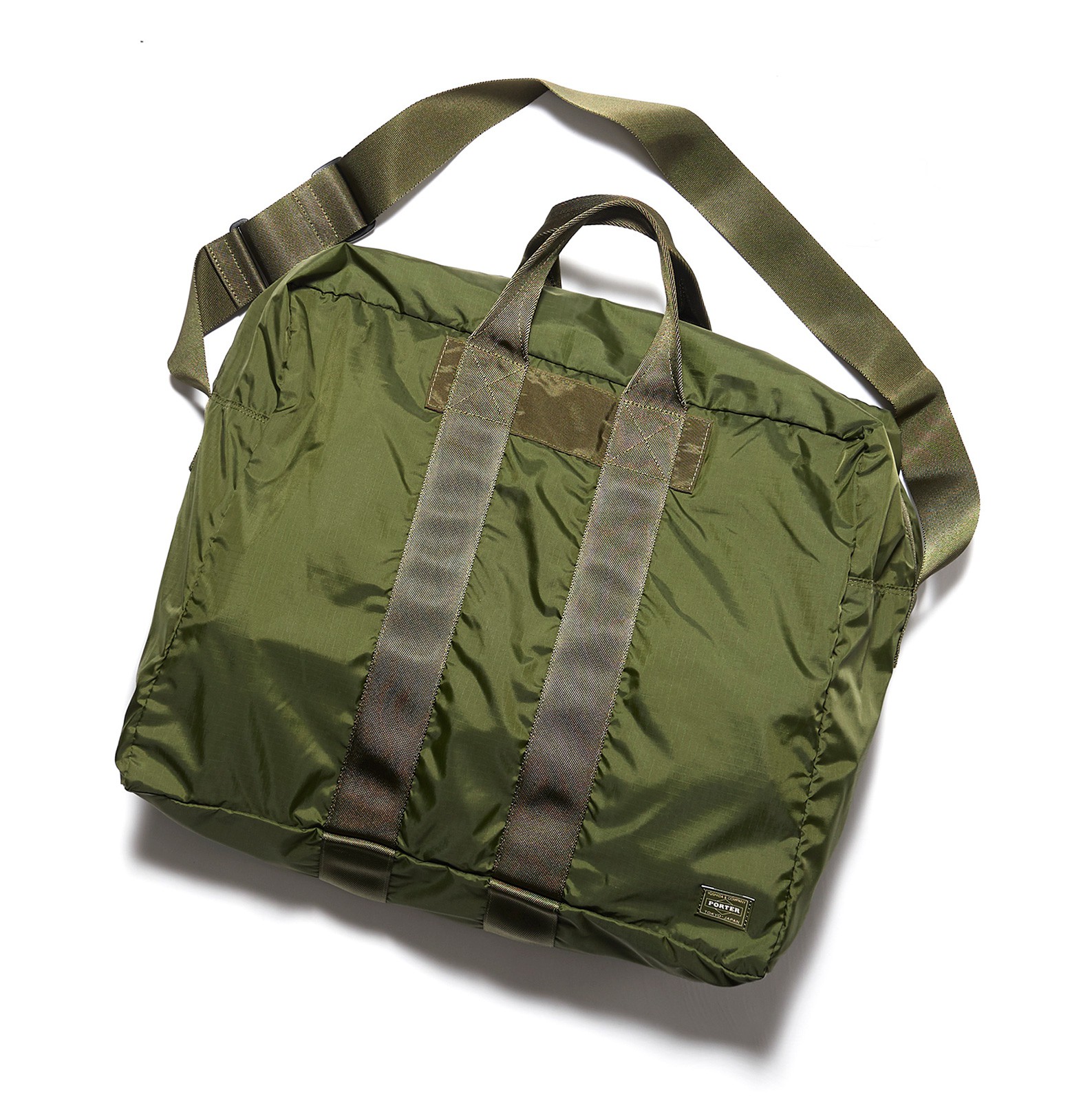 バッグ W48×H39.5×D26cm 2万2000円/ポーター(吉田)