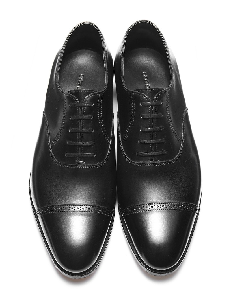 サンダル 8万4000円/フラテッリ ジャコメッティ(ウィリー)