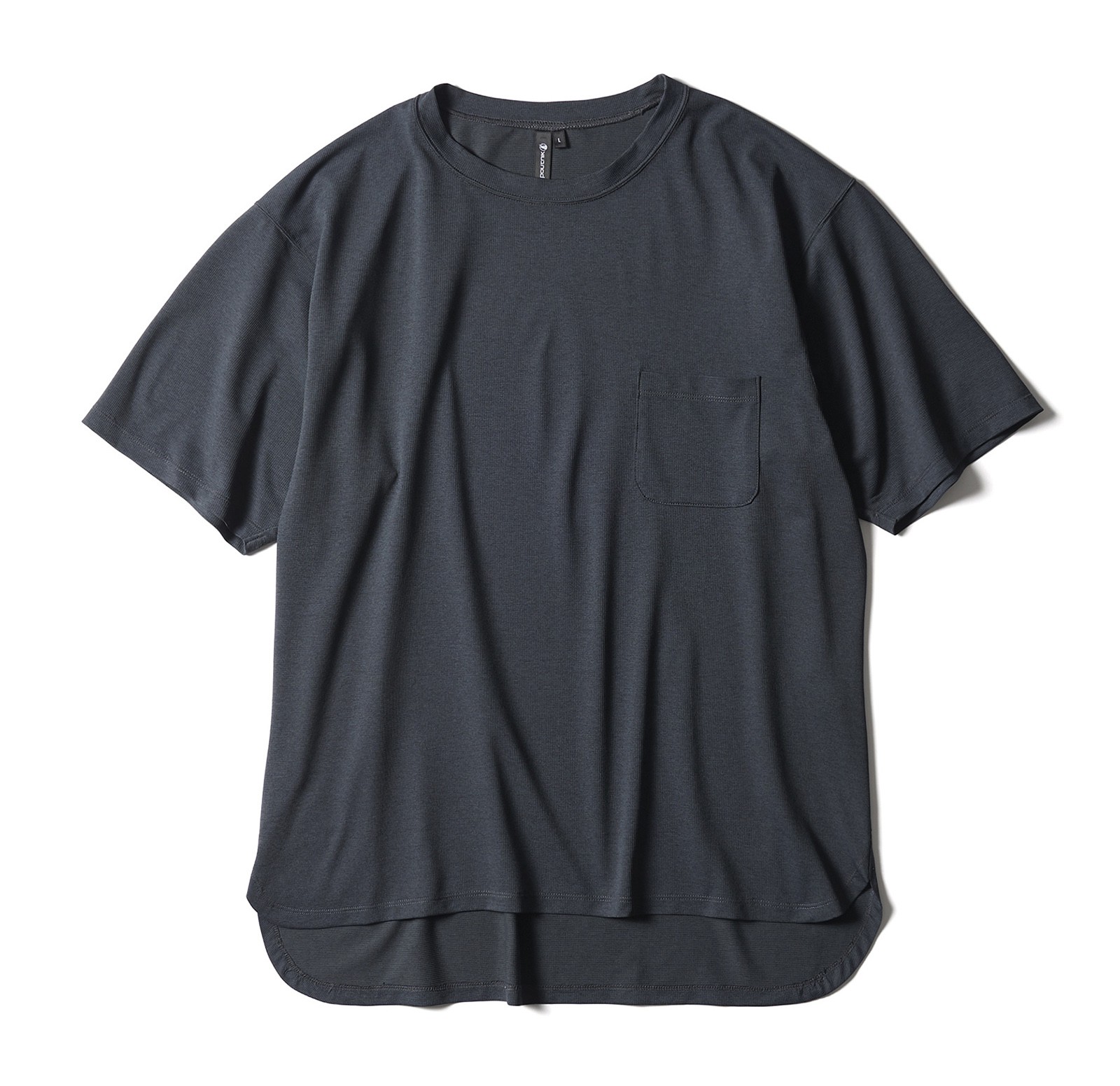 Tシャツ7500円／ポートニック（バーリオ）