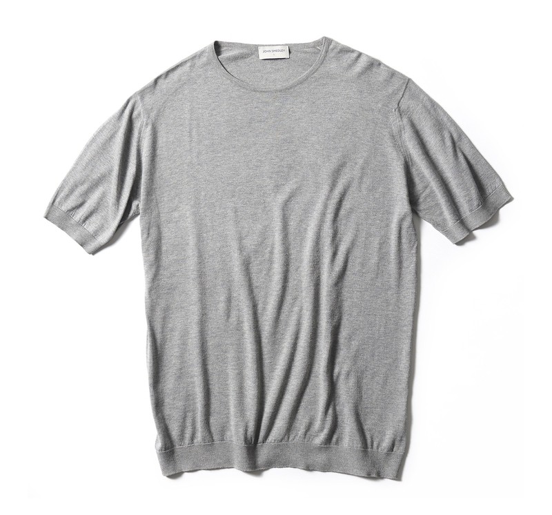 Tシャツ2万4000円/ジョン スメドレー(リーミルズ エージェンシー)